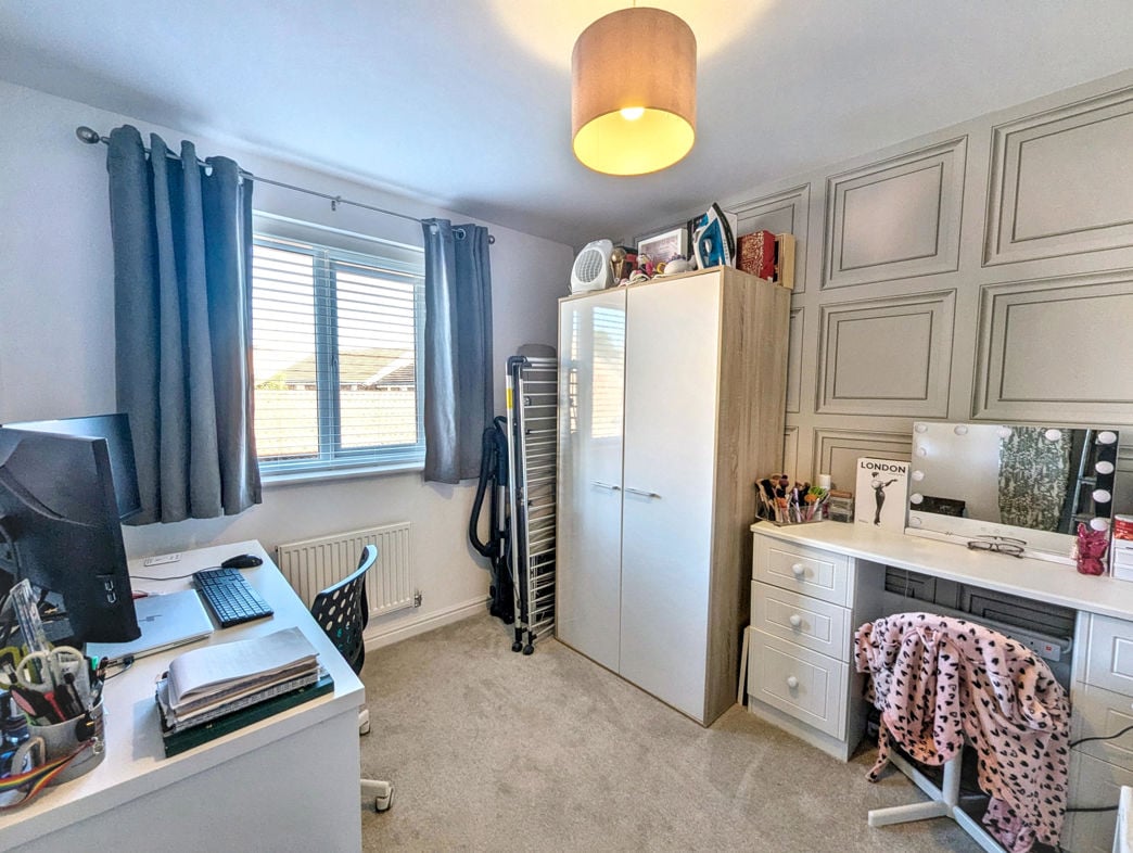 Property image 13 of 18
