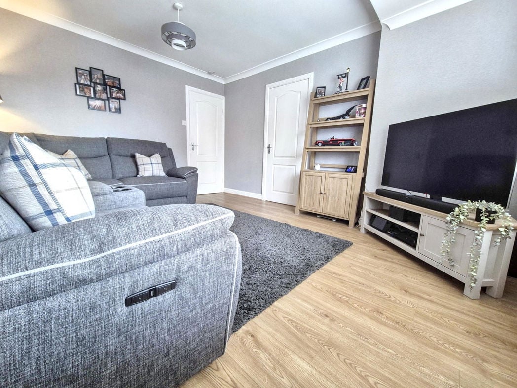Property image 5 of 23