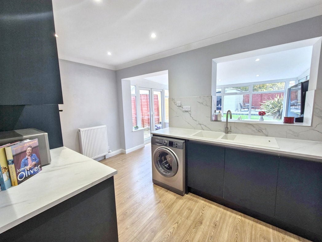 Property image 10 of 23