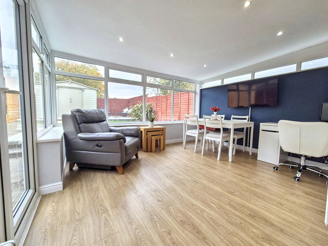 Property image 12 of 23