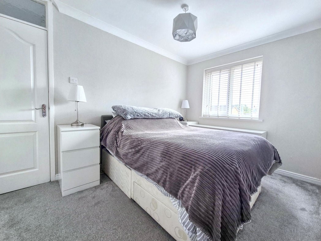 Property image 16 of 23