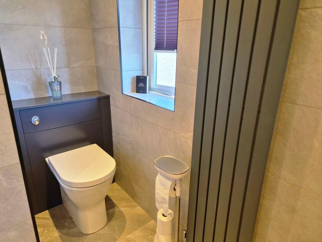 Shower Room Image 2