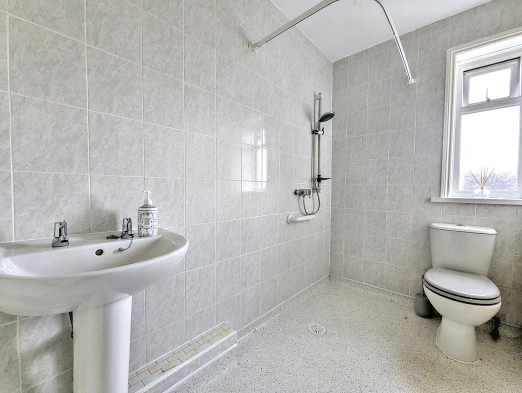 Property image 6 of 10