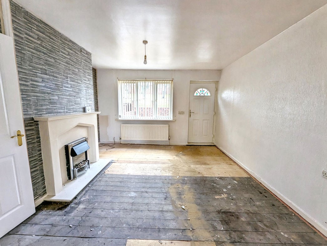 Property image 2 of 8