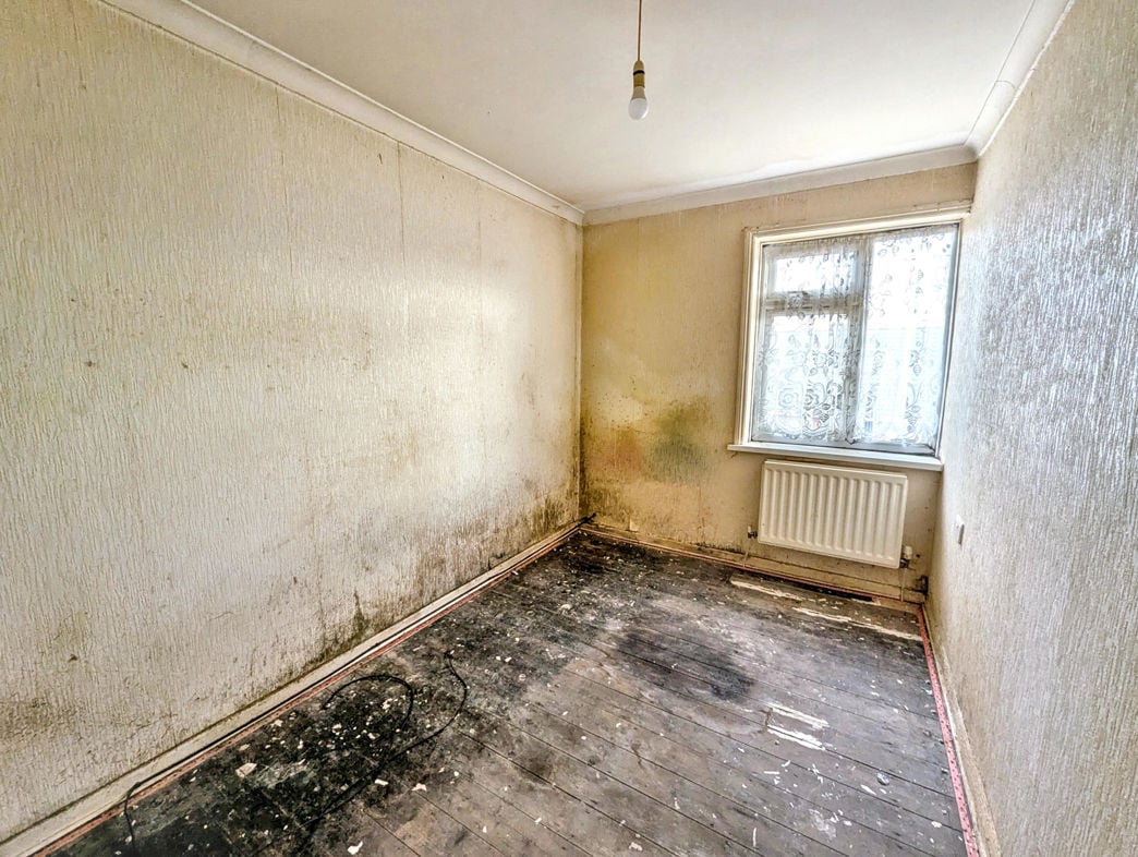 Property image 6 of 8