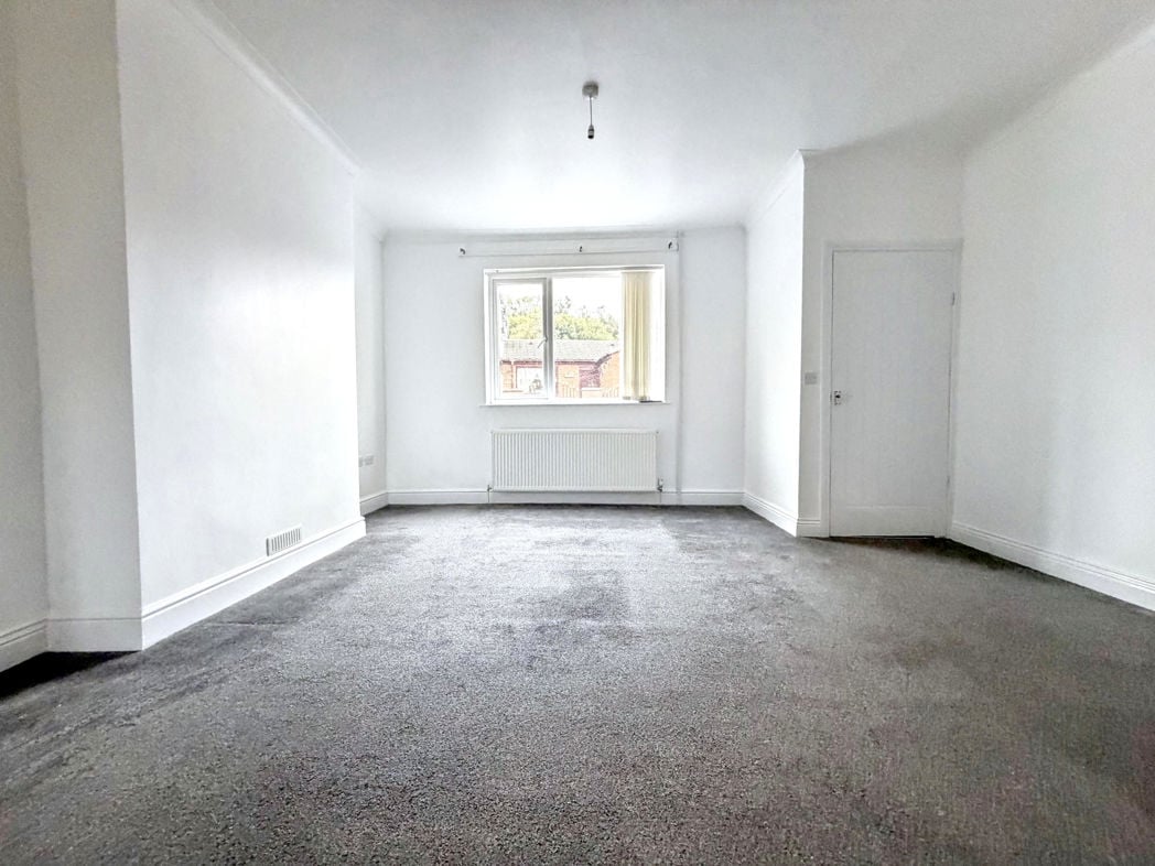 Property image 2 of 12