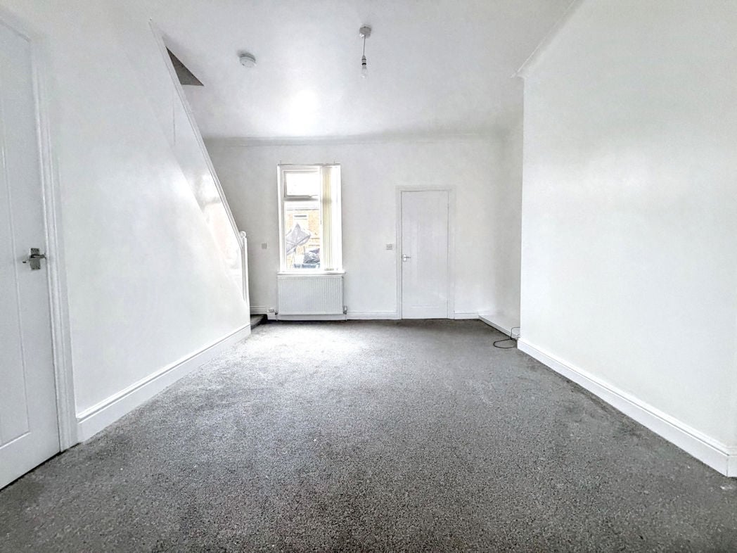 Property image 3 of 12