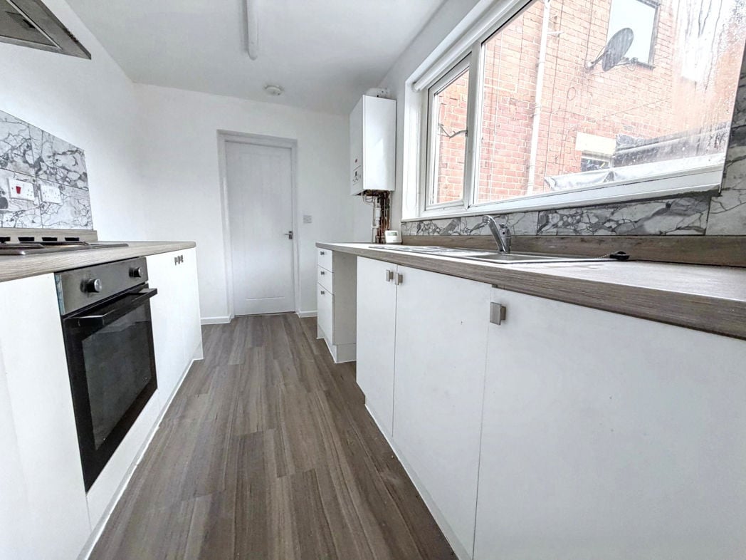 Property image 6 of 12