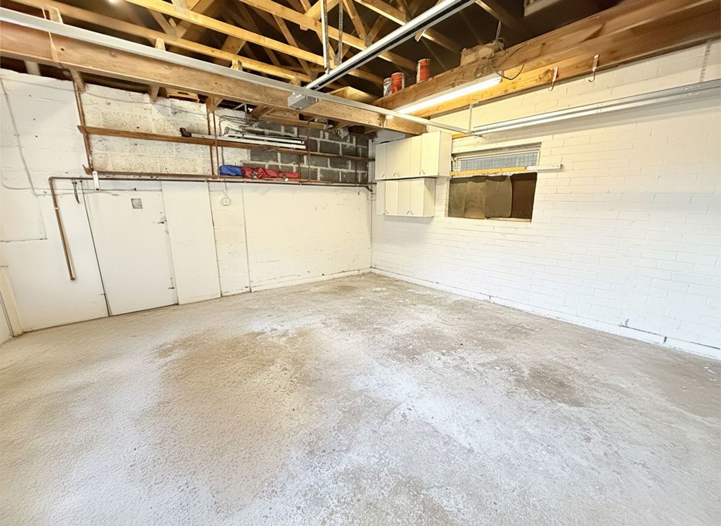 Property image 101 of 114