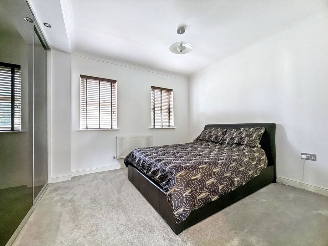 Property image 18 of 23