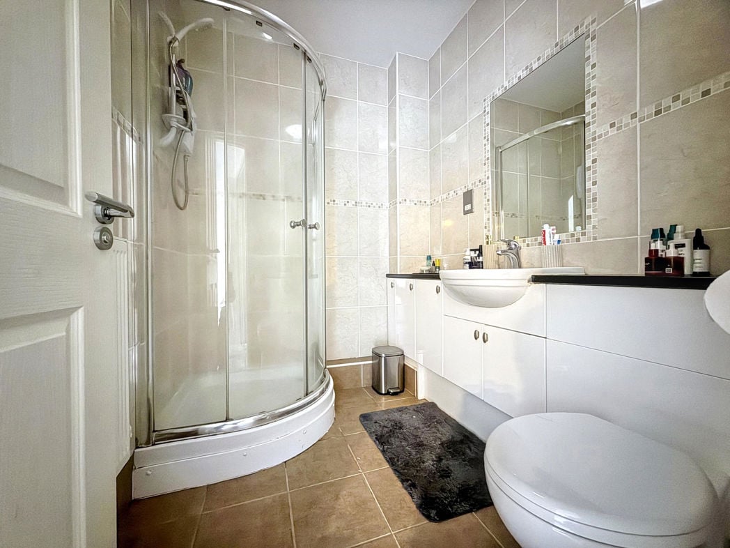 Property image 17 of 23