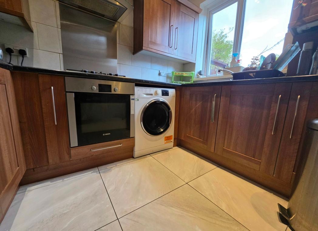 Property image 6 of 22