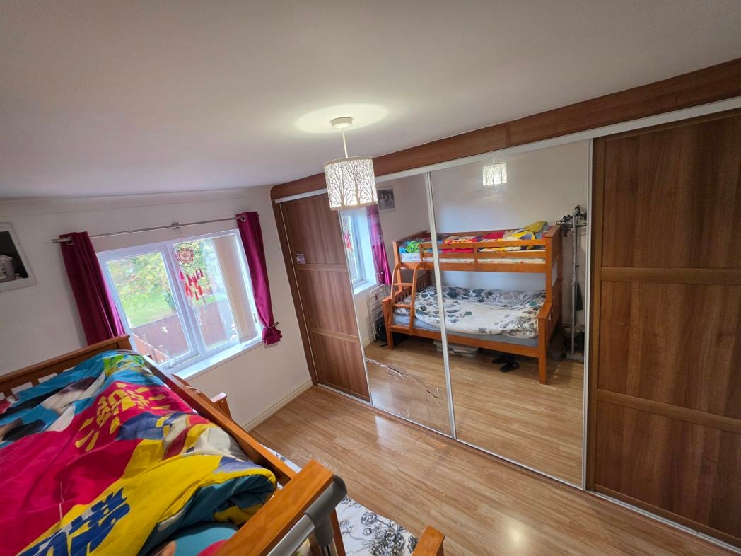 Property image 13 of 22