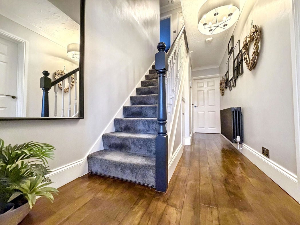 Entrance/Porch