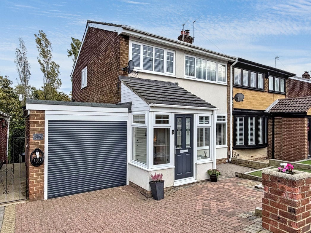 Property image 1 of 32