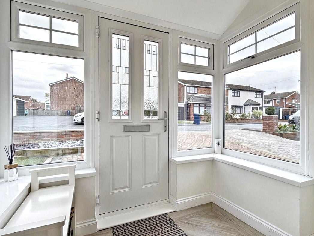 Property image 4 of 32