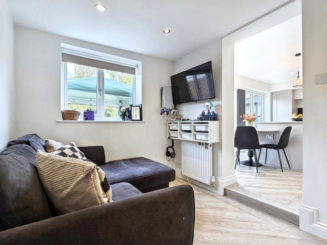 Property image 12 of 32