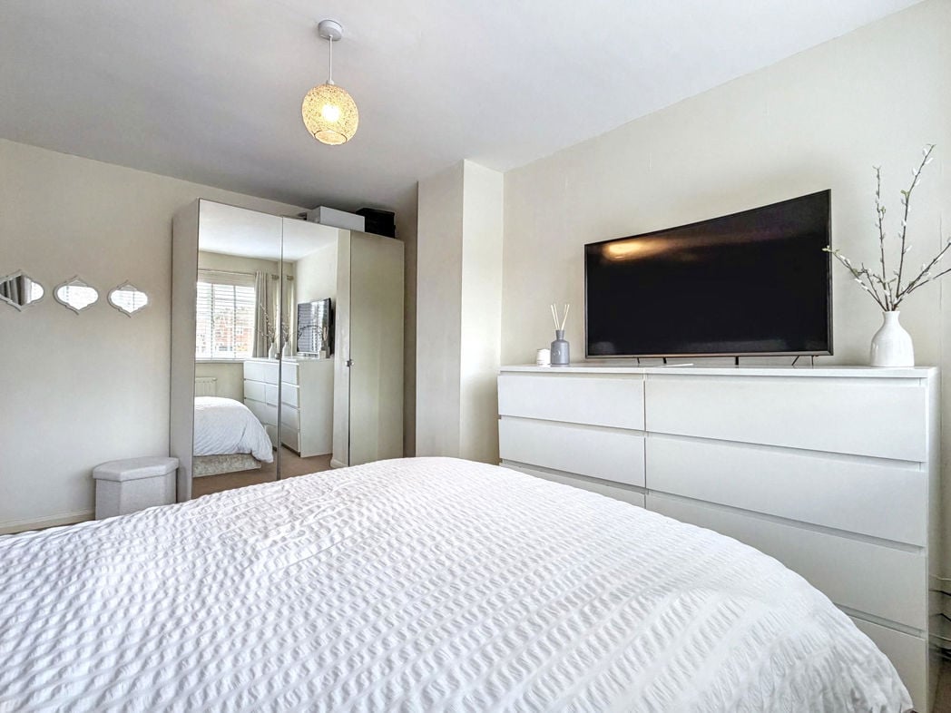 Property image 18 of 32