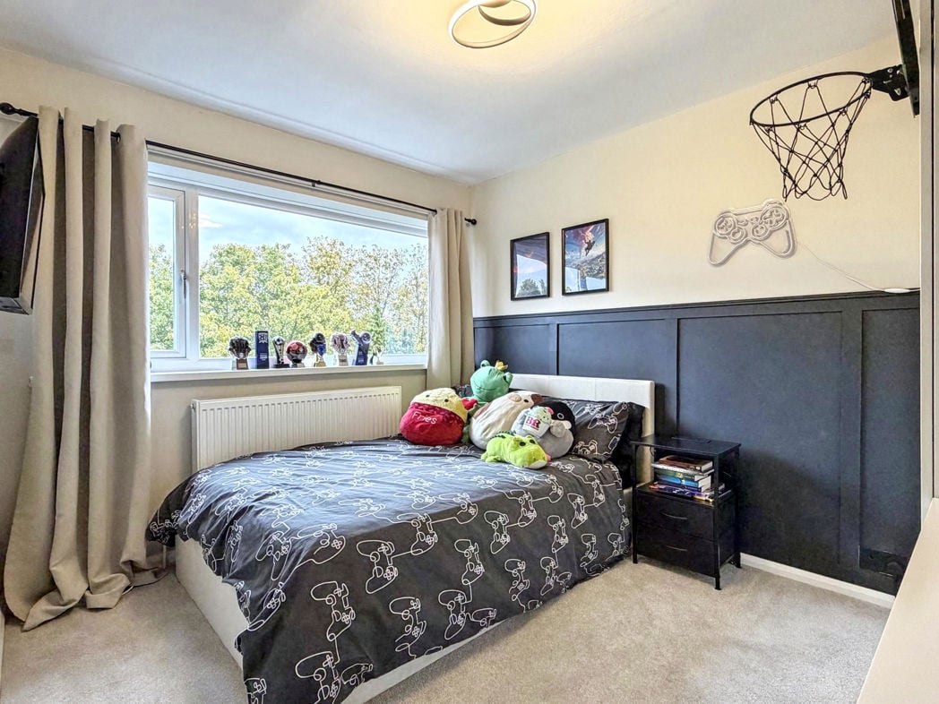 Property image 19 of 32