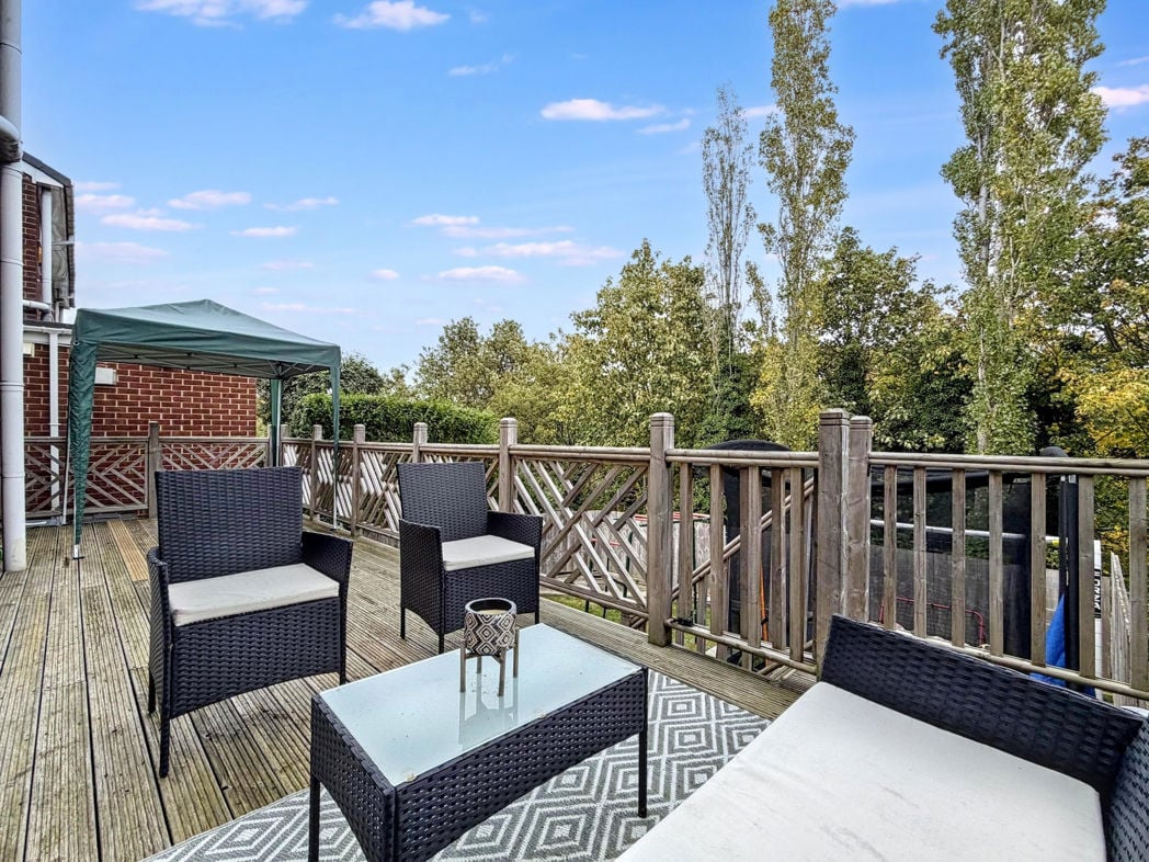 Property image 24 of 32