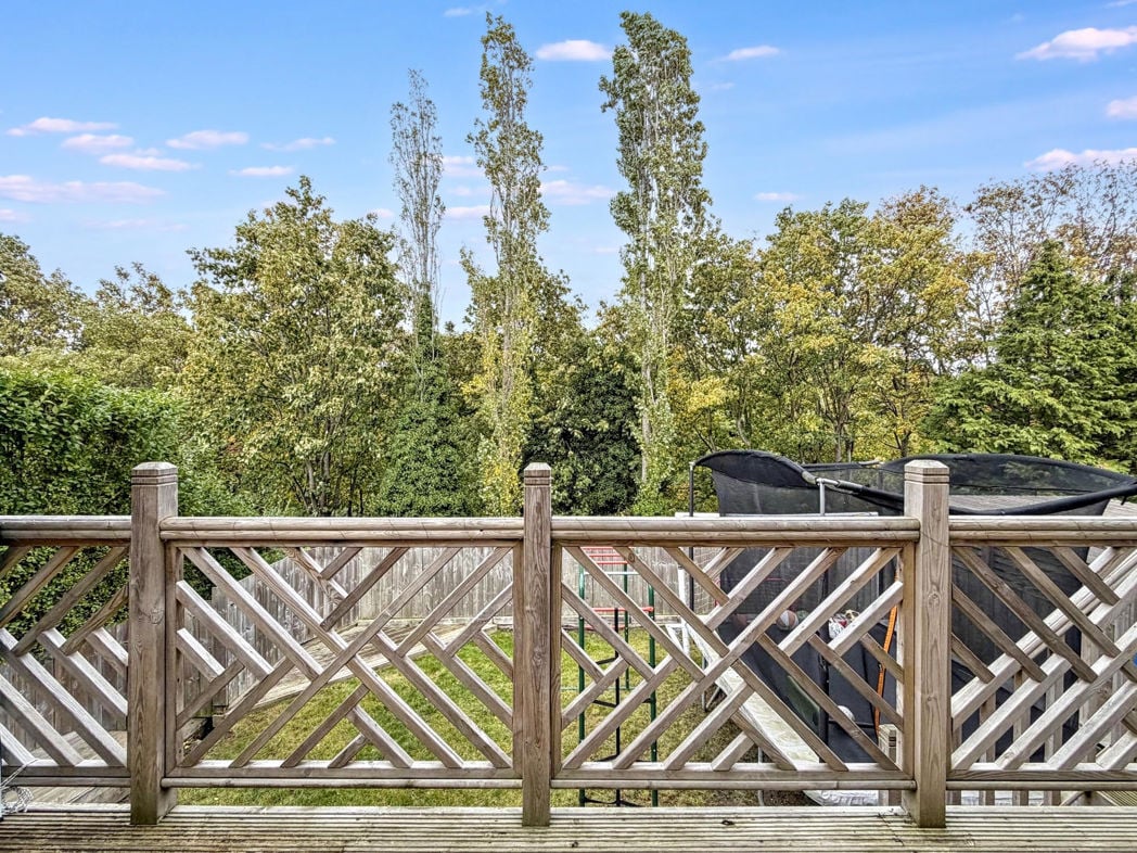 Property image 27 of 32