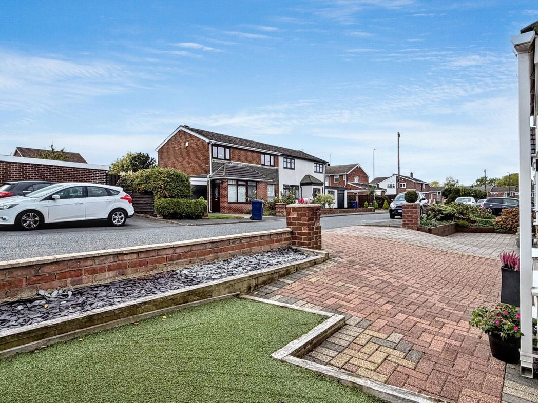Property image 30 of 32