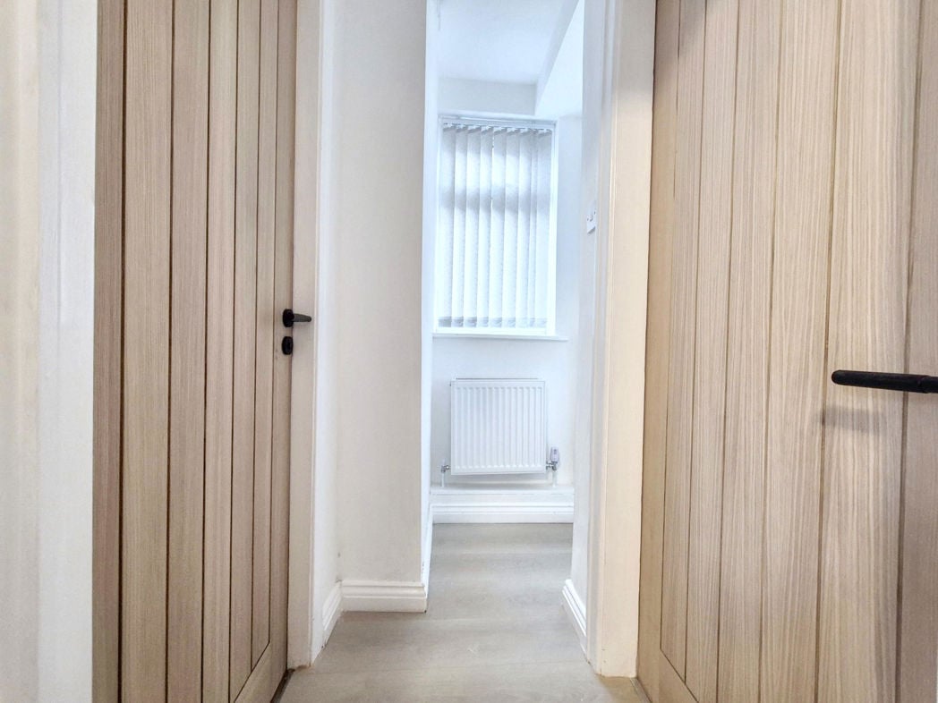 Property image 6 of 16