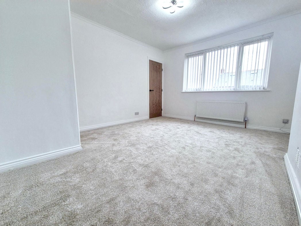 Property image 10 of 16