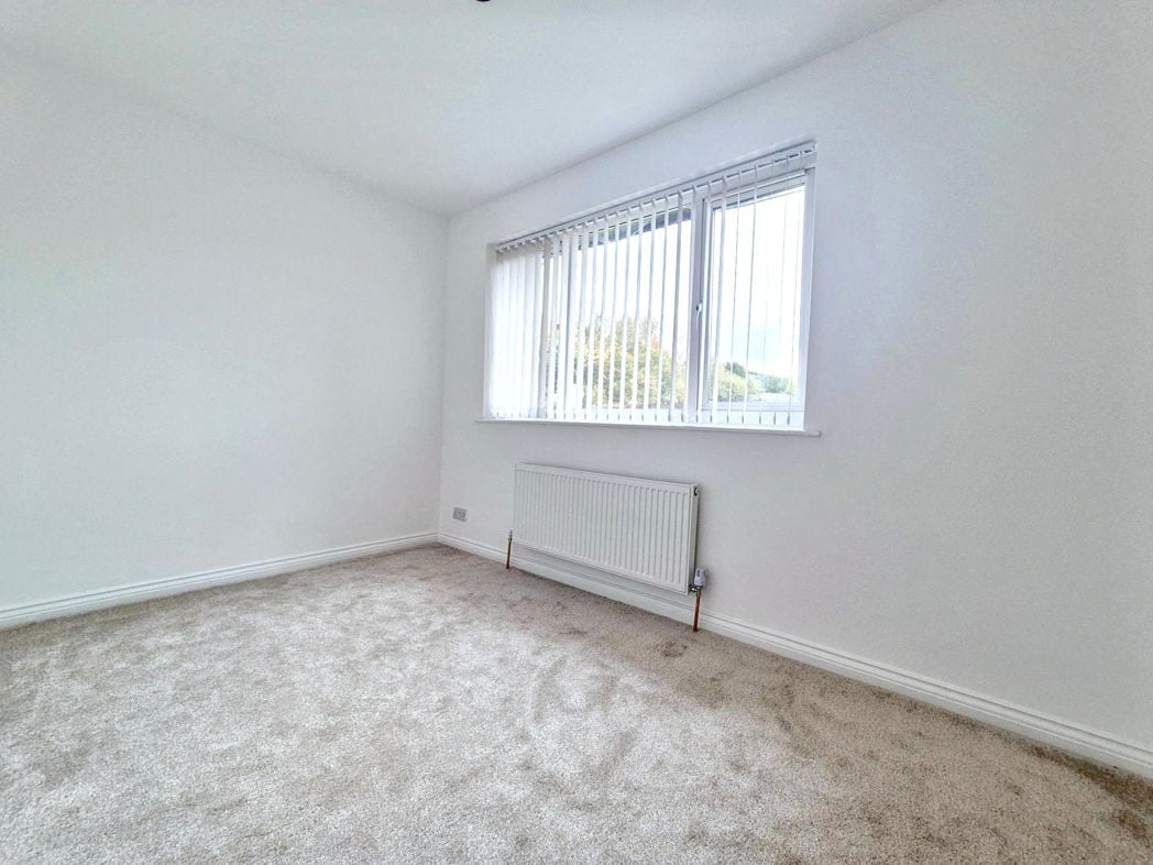 Property image 12 of 16