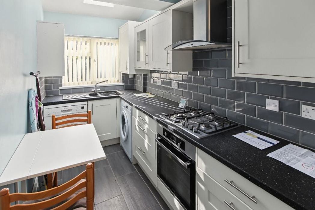Property image 2 of 18