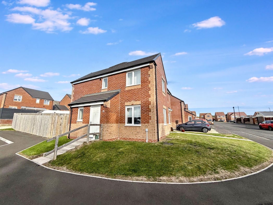 Property image 1 of 18