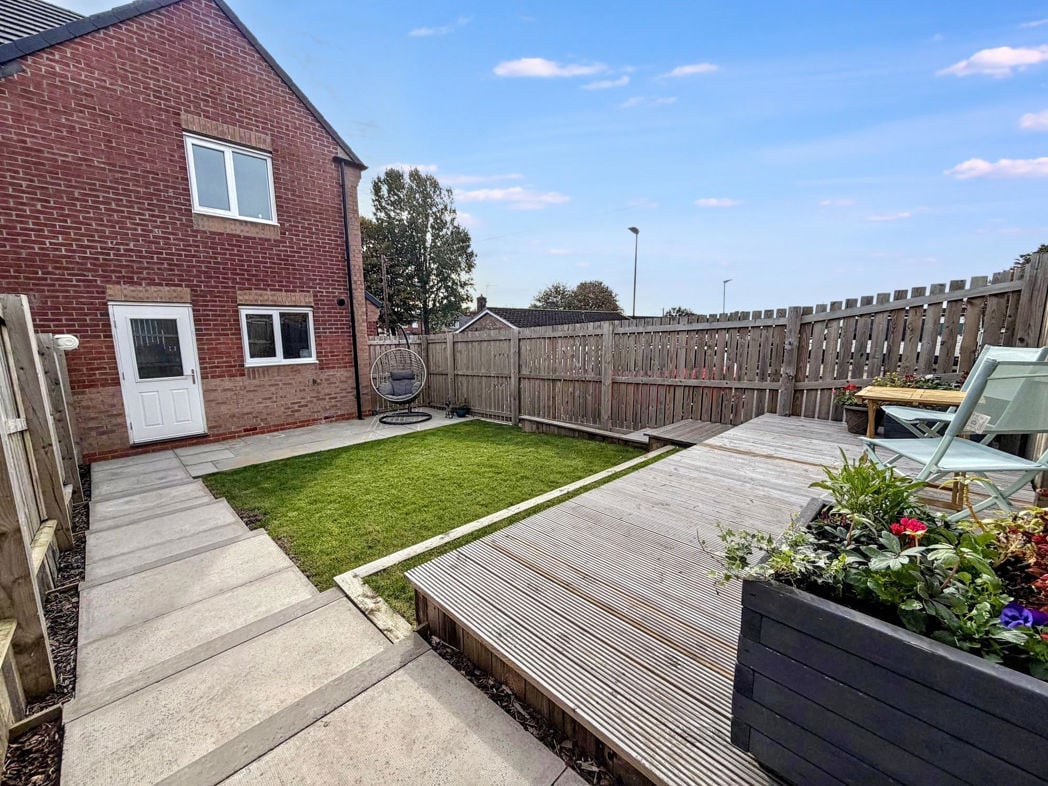 Property image 16 of 18
