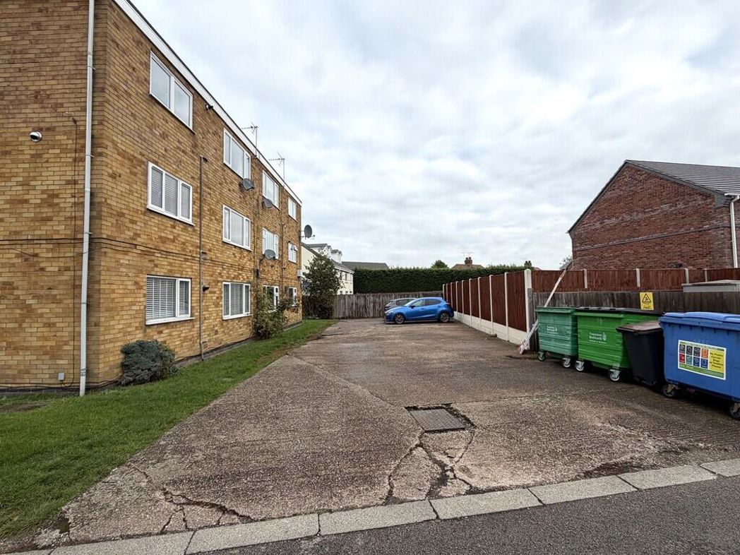 Property image 7 of 7