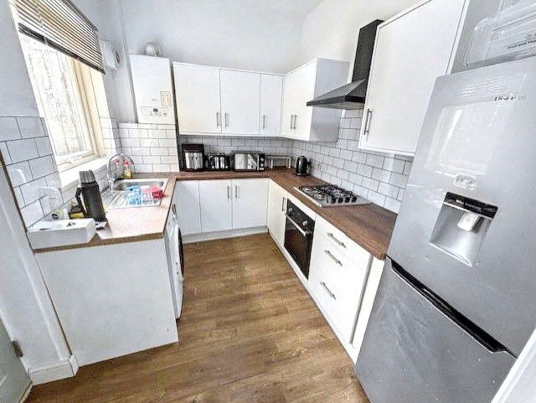 Property image 3 of 11