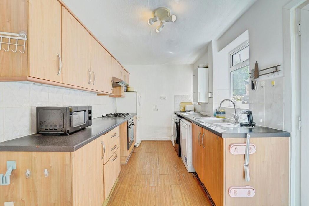 Property image 2 of 18