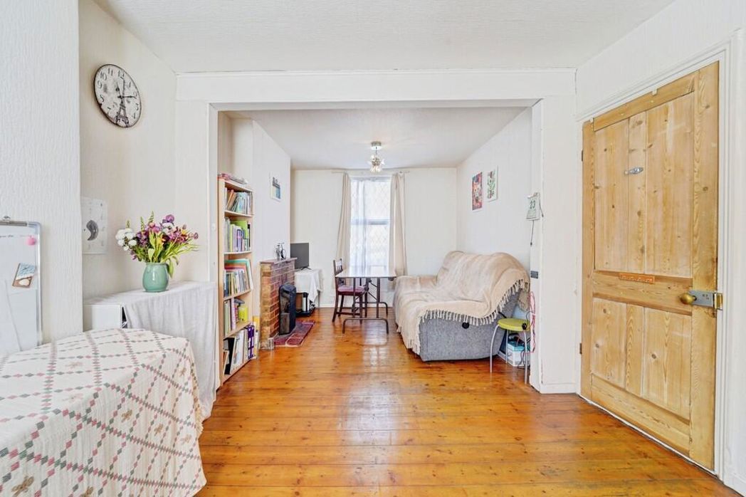Property image 3 of 18