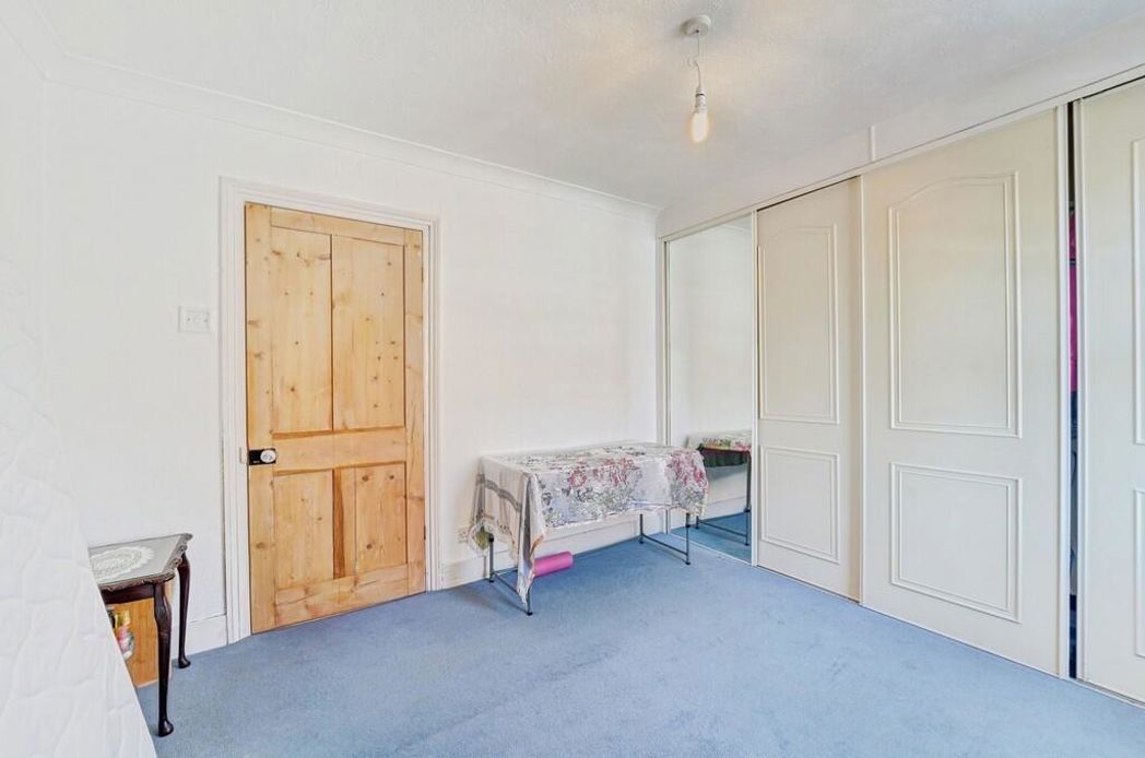Property image 10 of 18