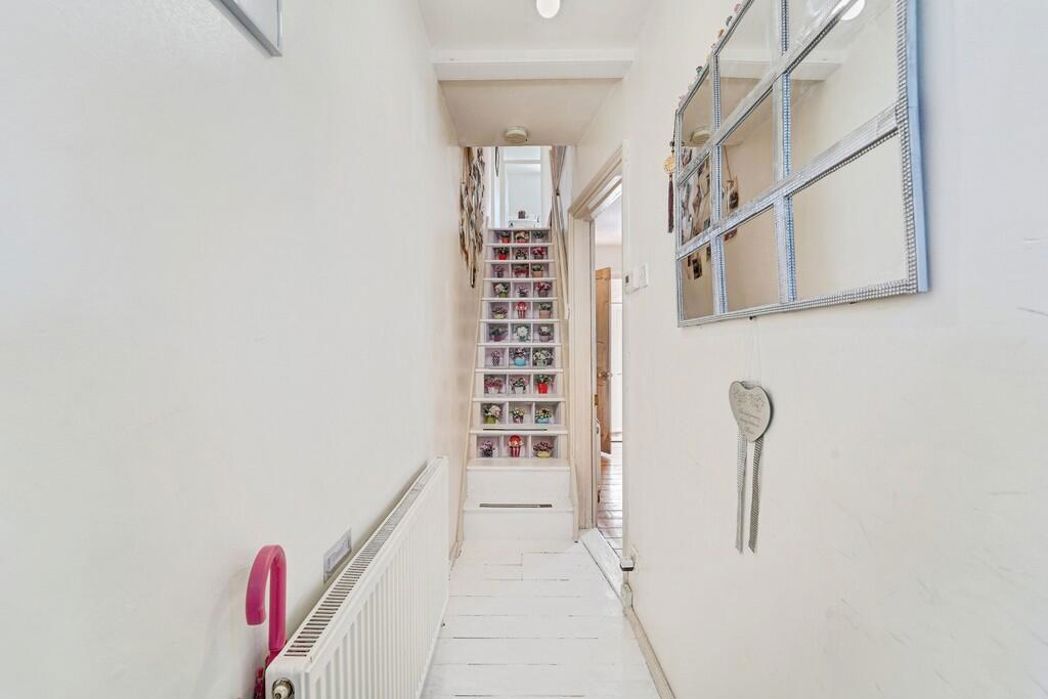 Property image 7 of 18