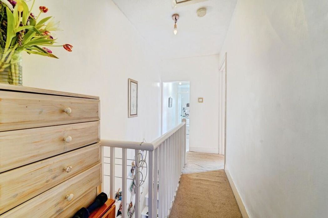 Property image 8 of 18