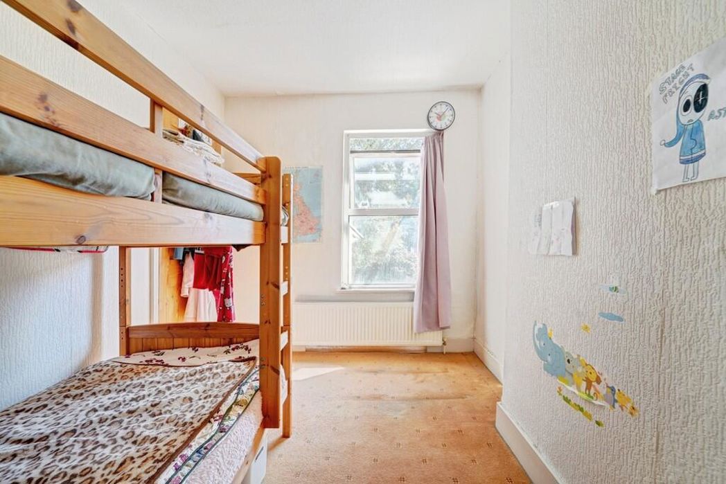 Property image 12 of 18