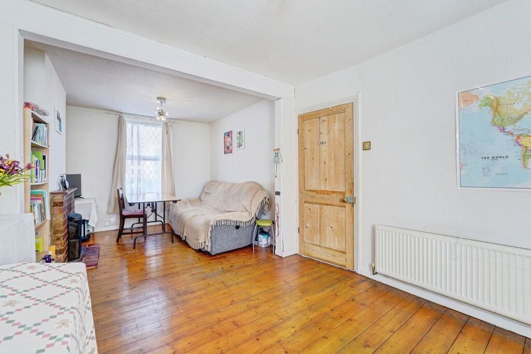 Property image 5 of 18