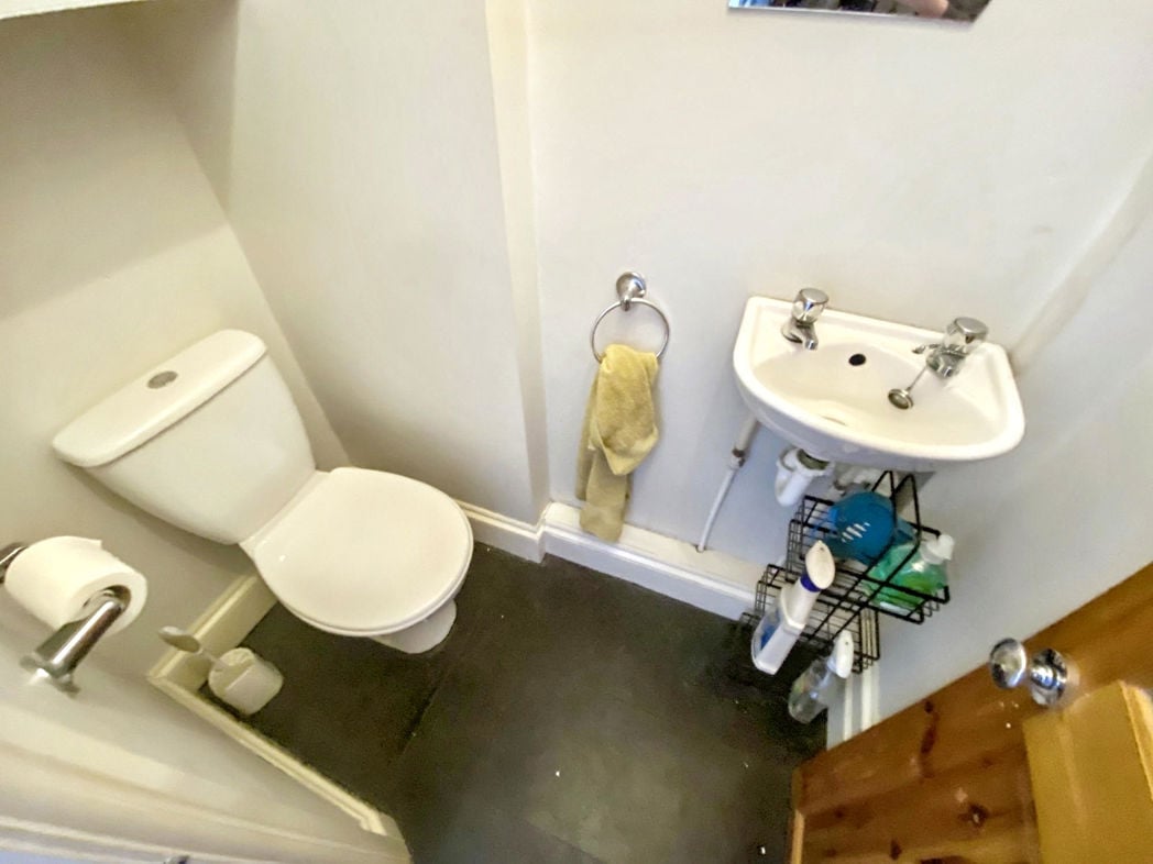 Cloakroom/W.C.
