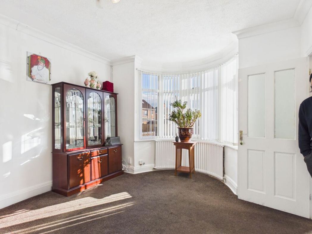 Property image 4 of 30