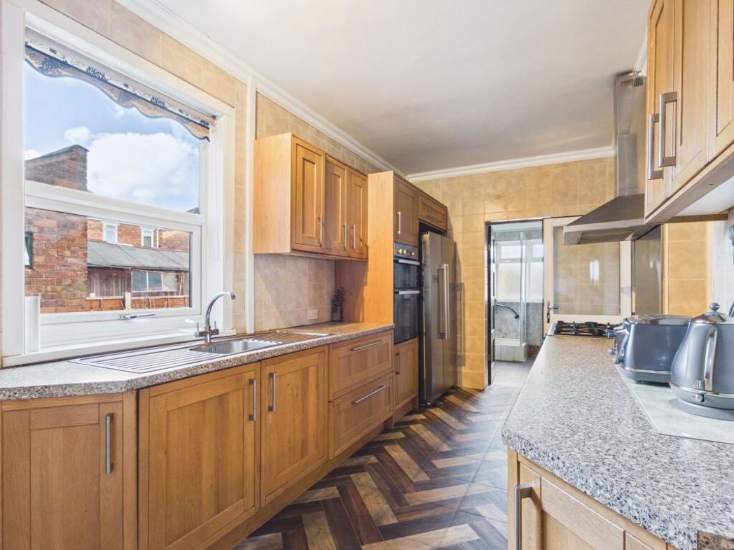 Property image 6 of 30