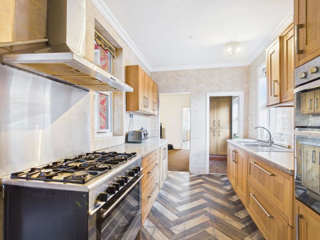 Property image 7 of 30