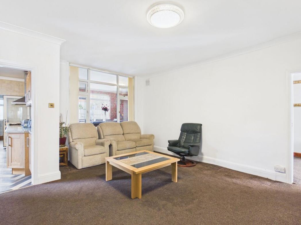 Property image 10 of 30