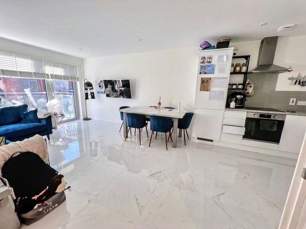 Open Plan Lounge/Kitchen