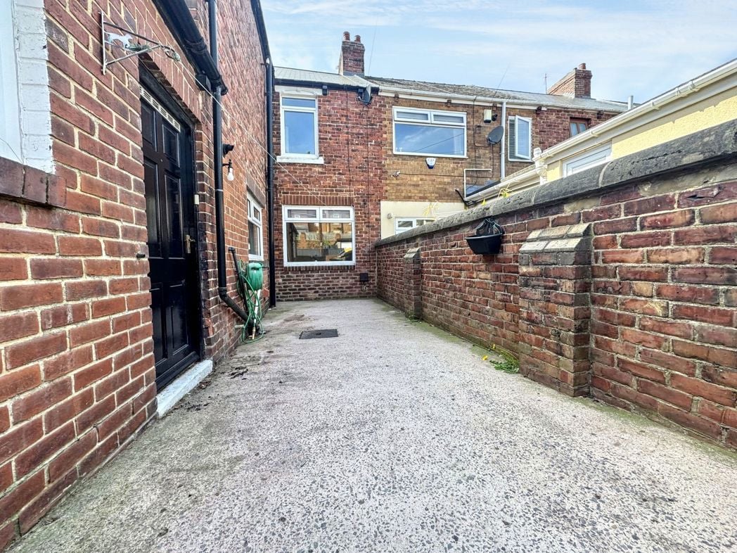 Property image 17 of 18