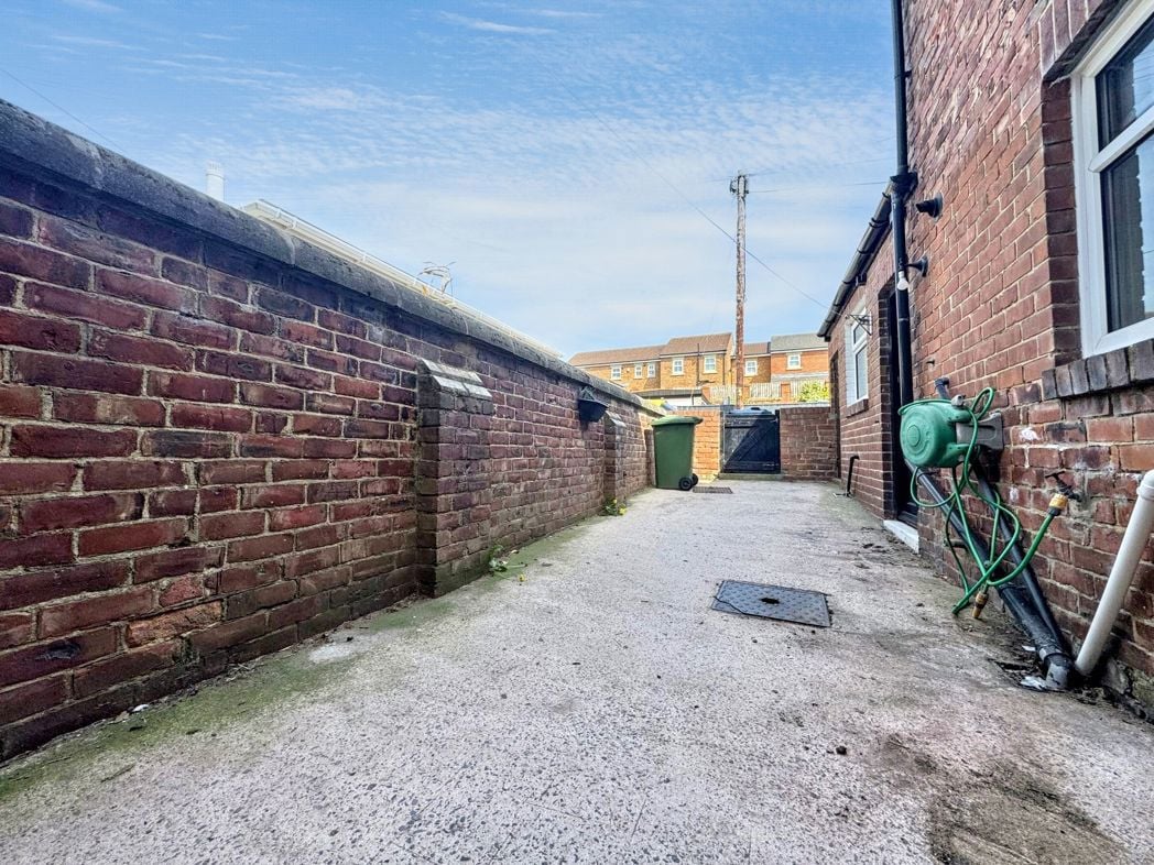 Property image 18 of 18