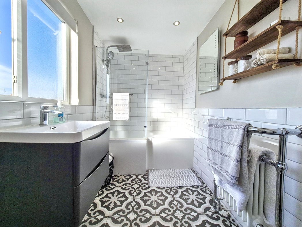 Property image 24 of 30